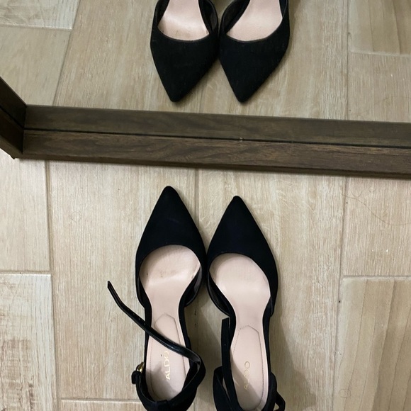 ALDO black velvet heel - Picture 2 of 4